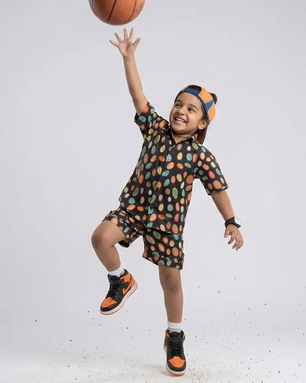 Kids_Unisex_Black_Multicolor_Dot_Print_Premium_Cotton_Co-Ord_Set