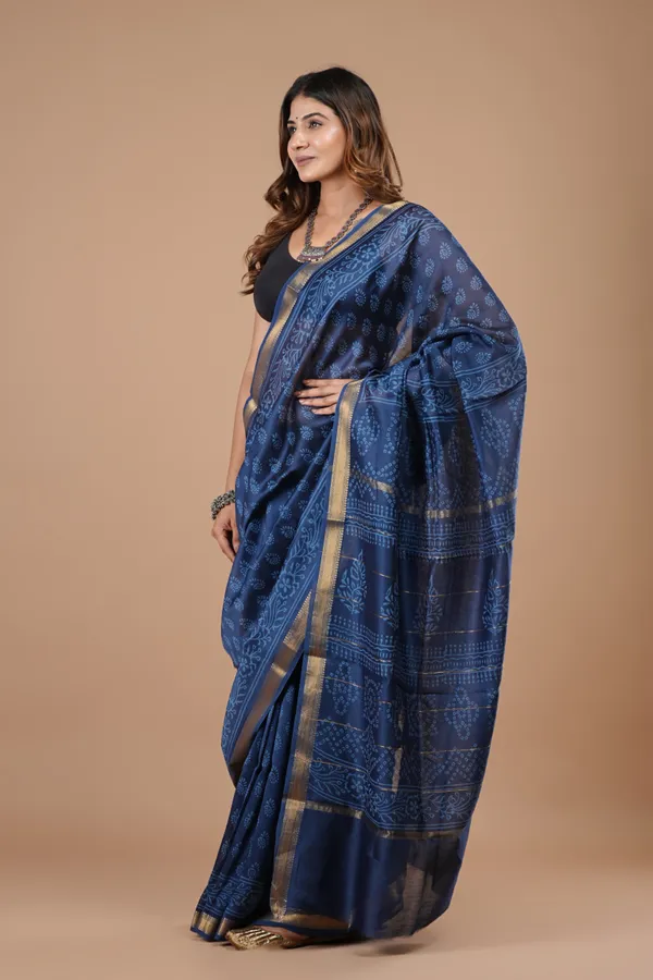 Royal_Blue_Maheshwari_Silk_Premium_Saree_With_Unstitched_Blouse_For_Women