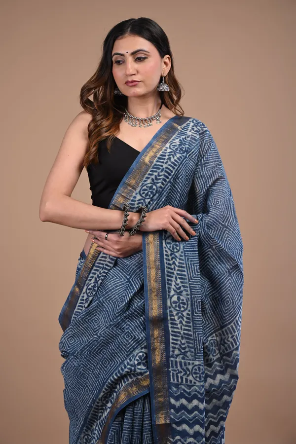 Indigo_Blue_Maheshwari_Silk_Premium_Saree_With_Unstitched_Blouse_For_Women
