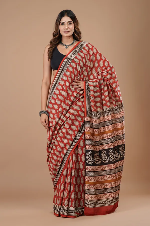 Red_And_Black_Cotton_Voile_Premium_Saree_With_Unstitched_Blouse_For_Women