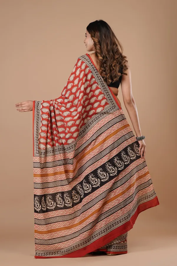 Red_And_Black_Cotton_Voile_Premium_Saree_With_Unstitched_Blouse_For_Women
