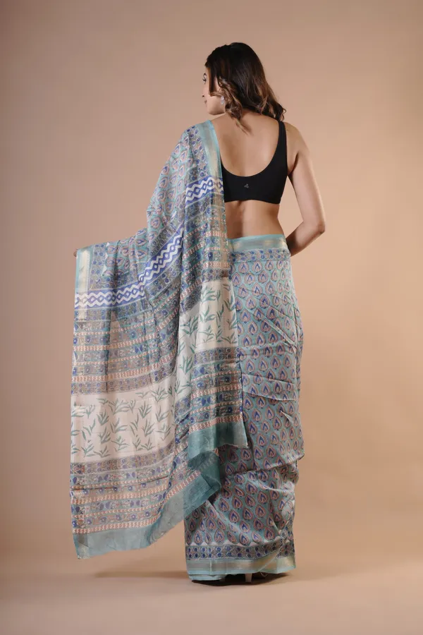 Grey_And_Blue_Maheshwari_Silk_Premium_Saree_With_Unstitched_Blouse_For_Women