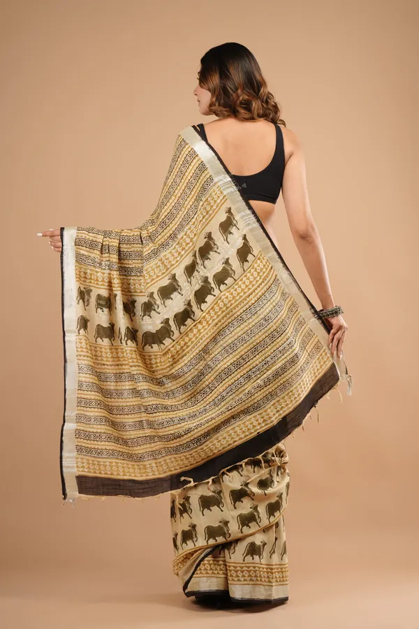 Beige_An_D_Light_Khaki_Cotton_Linen_Premium_Saree_For_India