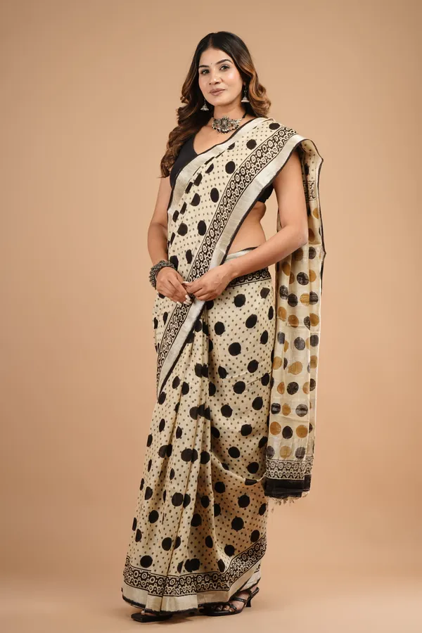 Beige_Cotton_Linen_Premium_Saree_With_Unstitched_Blouse_For_Women