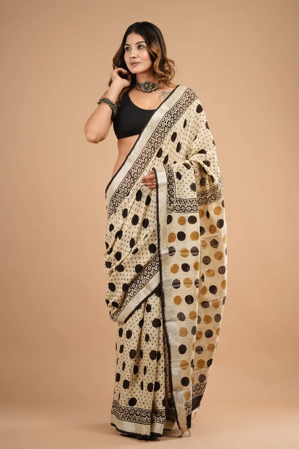 Beige_Cotton_Linen_Premium_Saree_With_Unstitched_Blouse_For_Women