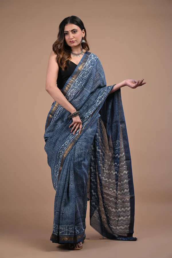 Indigo_Blue_Maheshwari_Silk_Premium_Saree_With_Unstitched_Blouse_For_Women