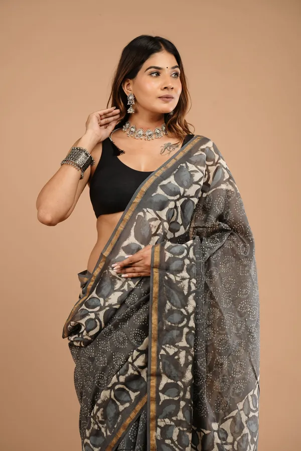 Dark_Grey_Chanderi_Silk_Saree_Premium_Saree_With_Unstitched_Blouse_For_Women