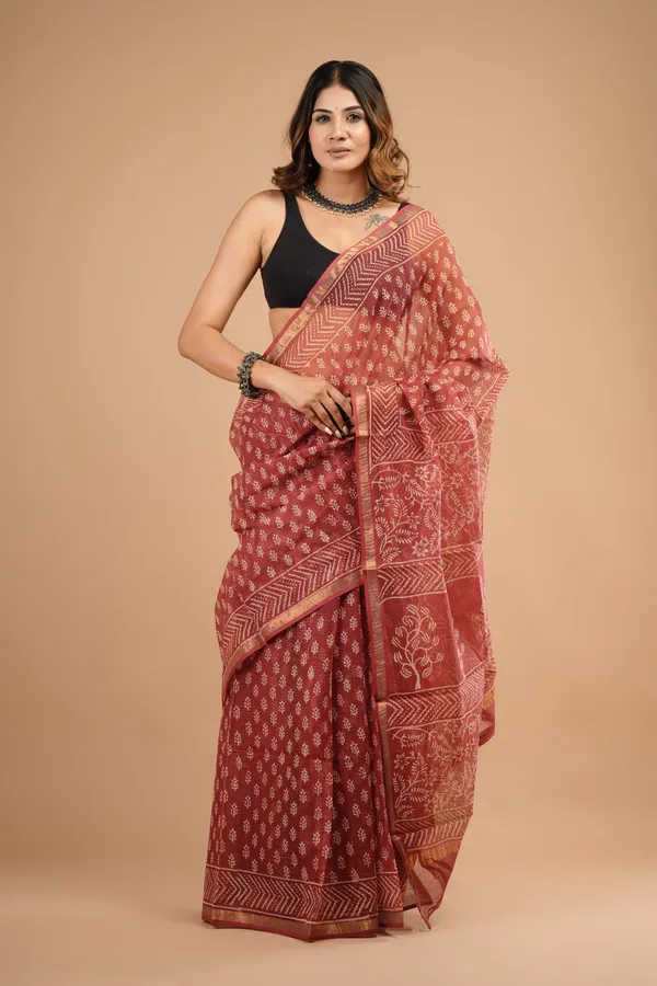 Rust_Red_Kota_Doriya_Premium_Saree_With_Unstitched_Blouse_For_Women