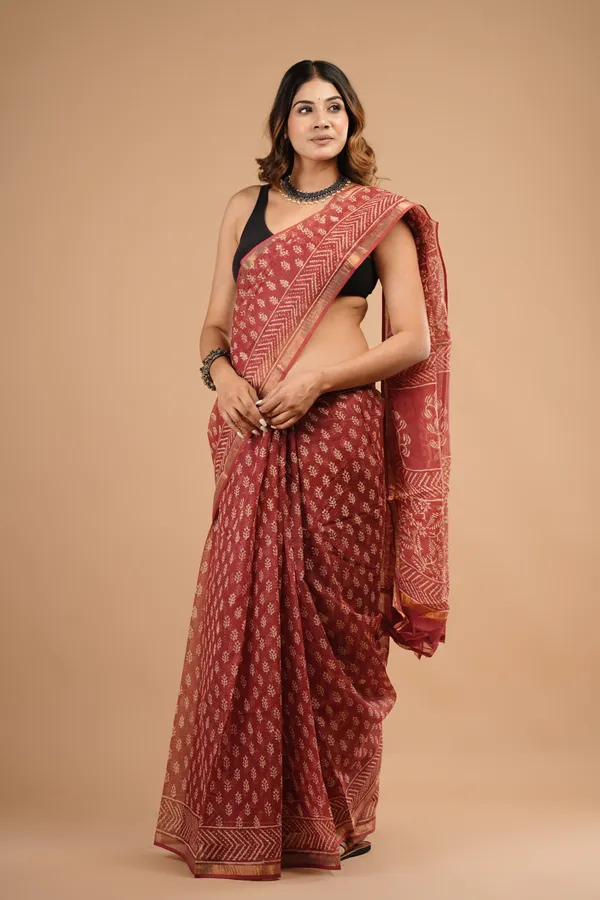 Rust_Red_Kota_Doriya_Premium_Saree_With_Unstitched_Blouse_For_Women