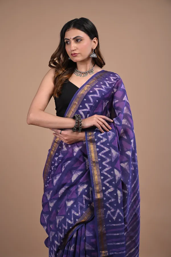 Blue_Maheshwari_Silk_Premium_Saree_With_Unstitched_Blouse_For_Women