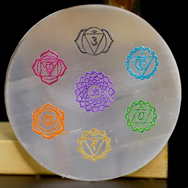 Seven_Chakra_Selenite_Crystal_Charging_Plate_Feng_Shui_Agate_Selenite_Charging_Plate_Sevan_Chakra_For_Reiki_Healing_And_Feng_Shui_Crystal_For_Elevated_Energy_&_Cleansing