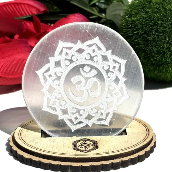 Om_Selenite_Crystal_Charging_Plate_For_Charging_Crystal_And_Stone_For_Vastu_Decorative_Showpiece_-_8_Cm