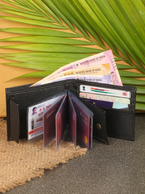 Black_Genuine_Leather_Self_Design_Wallet_For_Men_And_Women