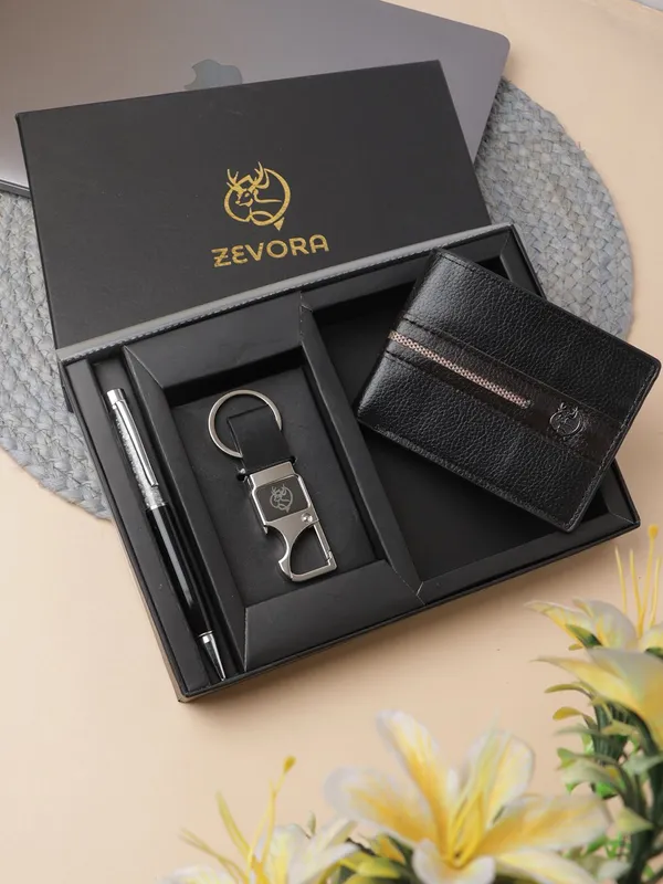 Black_Genuine_Leather_Solid_Wallet_For_Men