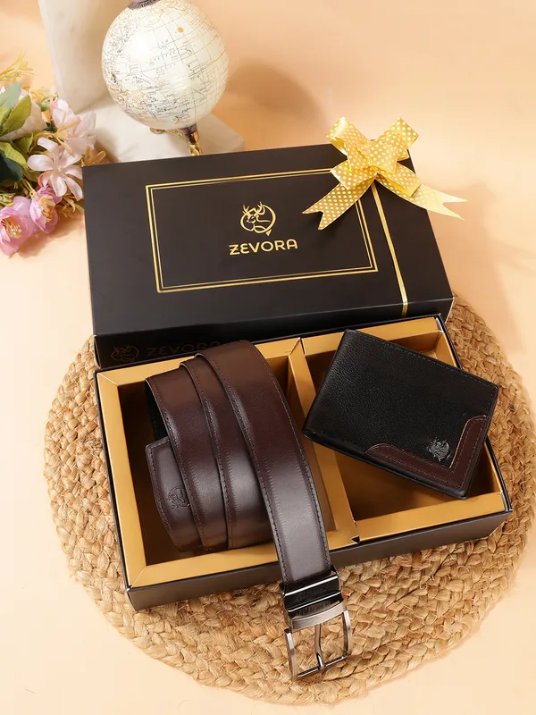 Men_Accessory_Gift_Set_of_Reversiable_Belt_&_Wallet_Combo