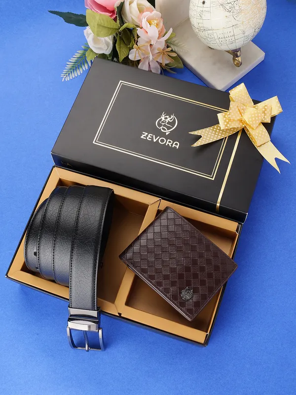 Men_Accessory_Gift_Set_of_Reversiable_Belt_&_Wallet___Combo