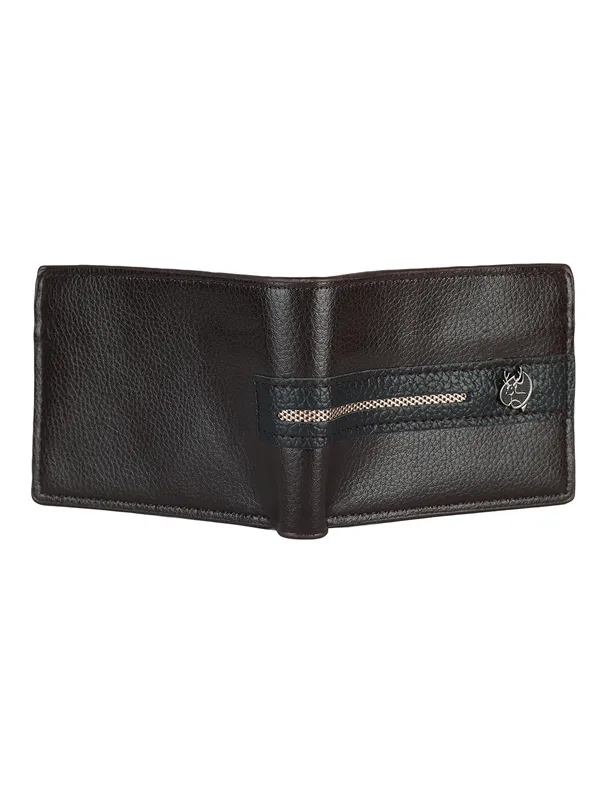 Men_Brown_Solid_Two_Fold_Wallet