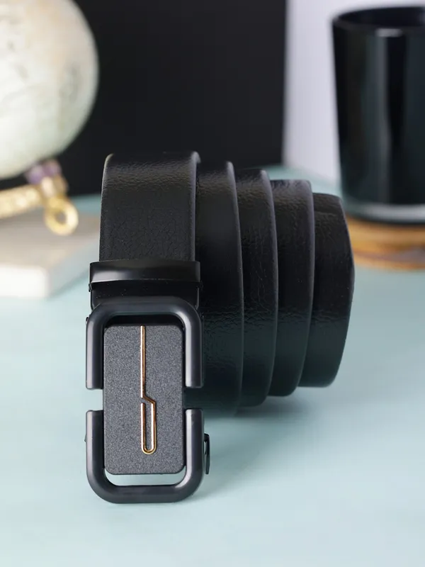 Men_Leather_Black_Belt