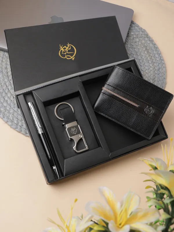 Men_Wallet,_Pen_and_Keychain_Gift_Set