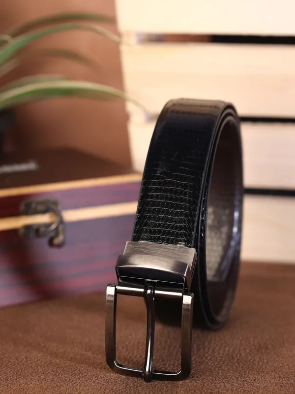 Black_Genuine_Leather_Belt_with_Key_Chain,_Wallet_And_Pen_Combo_For_Men