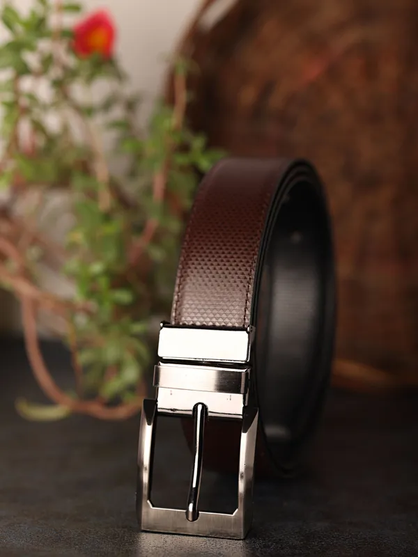 Brown_Genuine_Leather_Belt_with_Key_Chain,_Wallet_And_Pen_Combo_For_Men