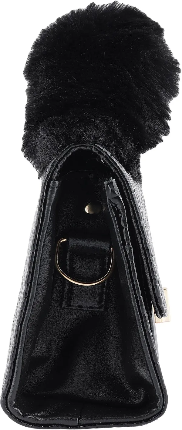 Black_Pu_Turnlock_Shoulder_Bag_For_Women
