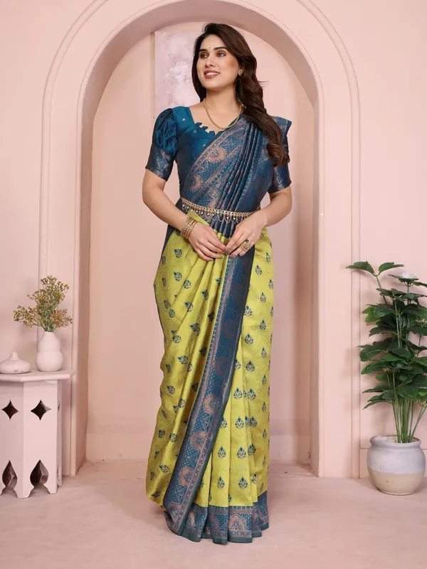 Yellow_Art_Silk_Premium_Dyed_And_Woven_Banarasi_Saree_For_Women