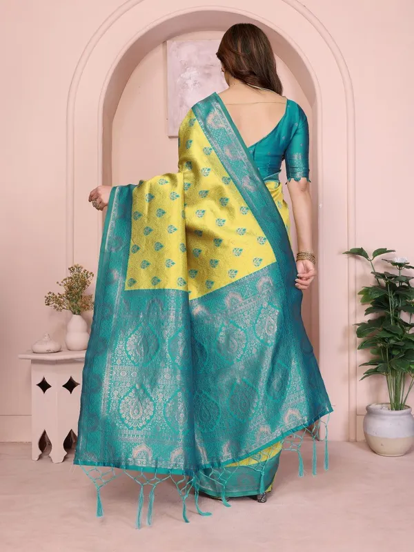 Blue_&_Yellow_Art_Silk_Premium_Woven_Banarasi_Saree_For_Women