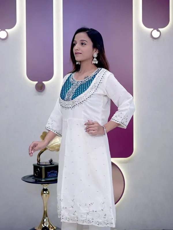 White_Chiffon_Premium_Embroidered_Kurta_Pyjama_Set_For_Women