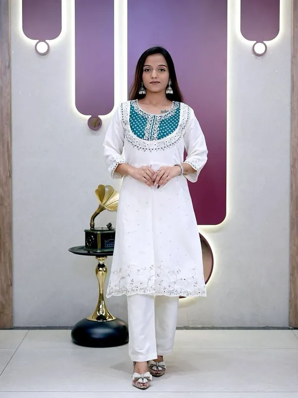 White_Chiffon_Premium_Embroidered_Kurta_Pyjama_Set_For_Women