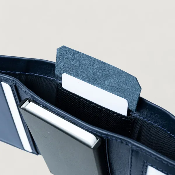 Midnight_Blue_Leather_Kinetic_Wallet_For_Men