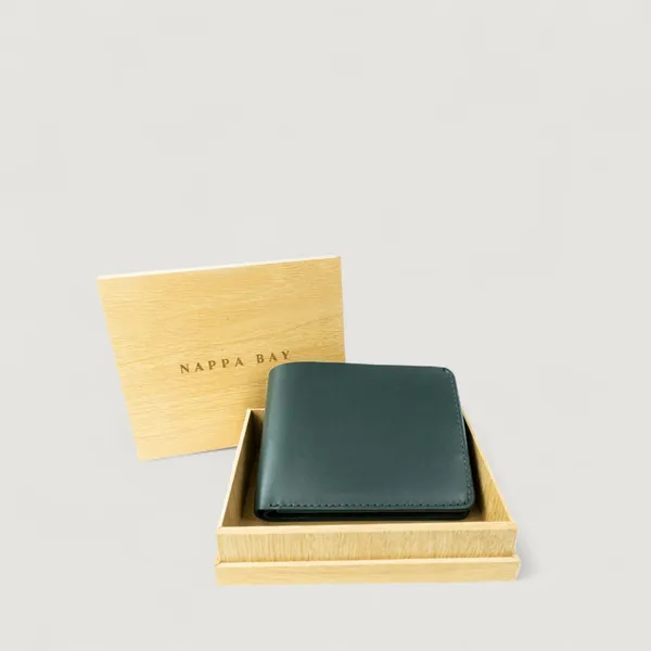 Emerald_Green_Leather_The_Bay_Classic_Wallet_For_Men