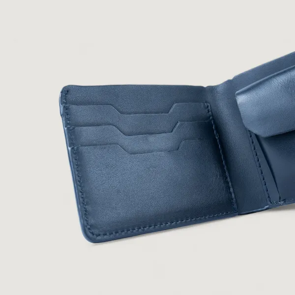 Midnight_Blue_Leather_The_Bay_Classic_Wallet_For_Men