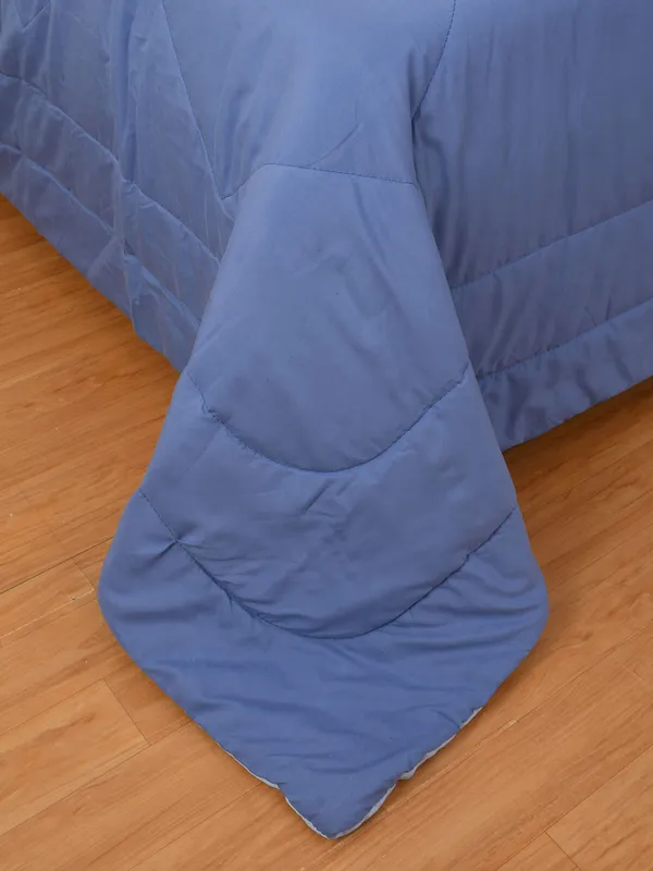 Blue_Premium_Clara_Comforter