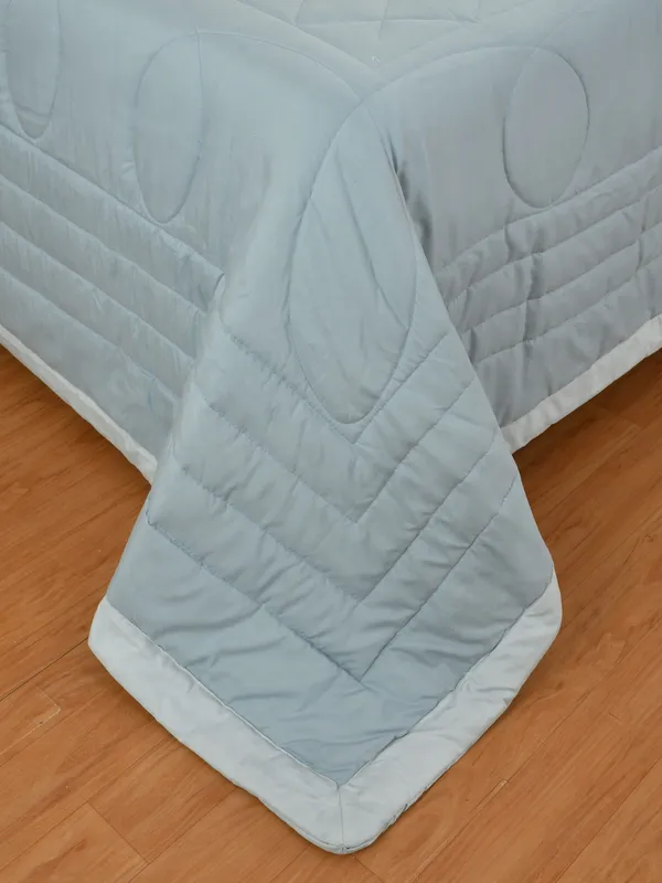 Ocean_Green_Premium_Clara_Comforter