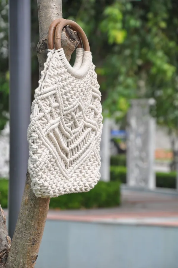 Off_White_Premium_Knot_Fusion_Macrame_Bag