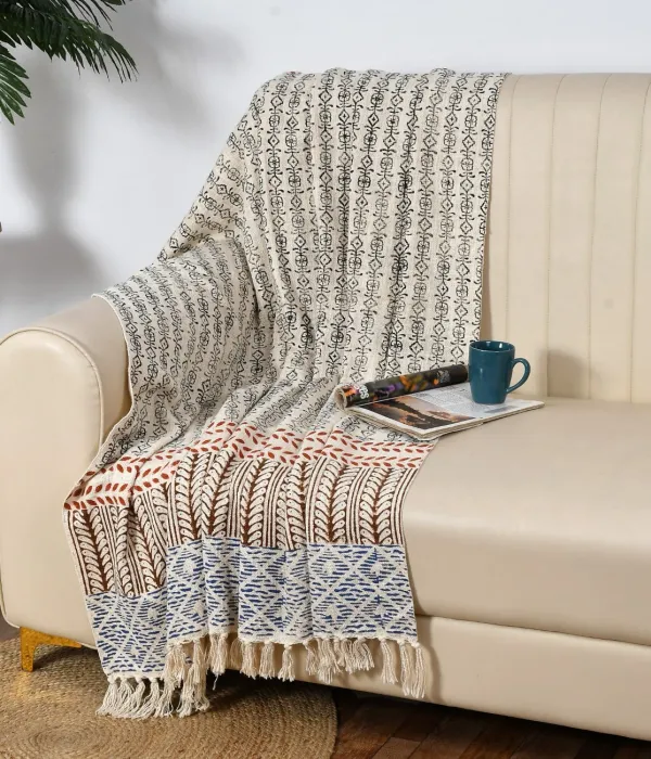 Multicolor_Premium_Track_Block_Printed_Throw,_Size_-_130x180_CM