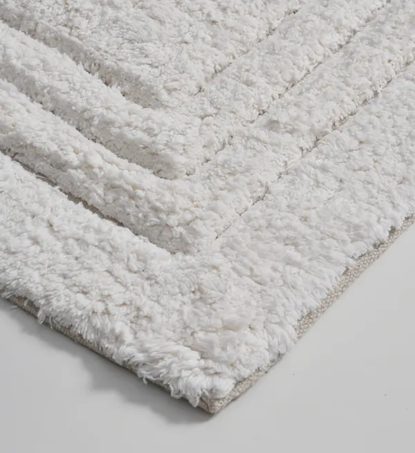 Linea_Runner_Bathmat_-_White,_Size_-_50x120_CM