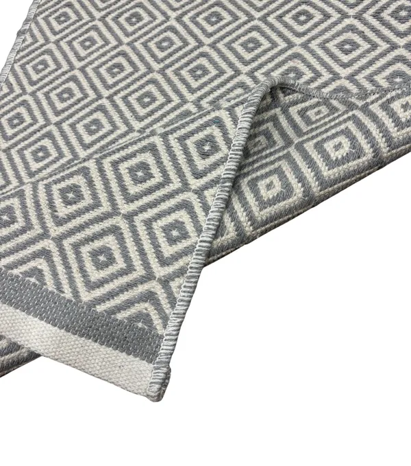 Multicolor_Diamond_Handwoven_Runner