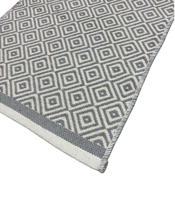 Multicolor_Diamond_Handwoven_Runner