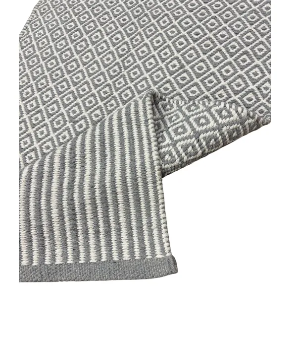 Multicolor_Mini_Diamond_Handwoven_Runne