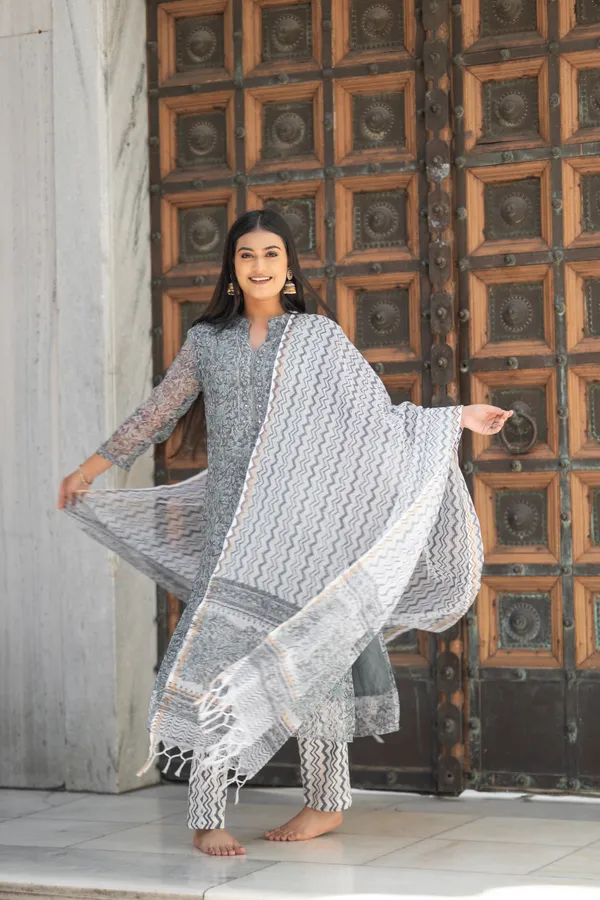 Gray_Handblock_Kota_Doriya_Set_For_Women