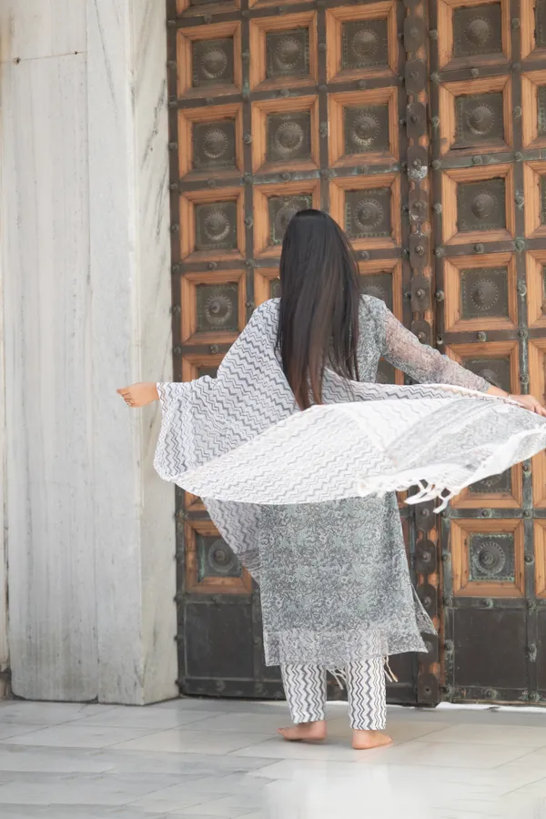 Gray_Handblock_Kota_Doriya_Set_For_Women