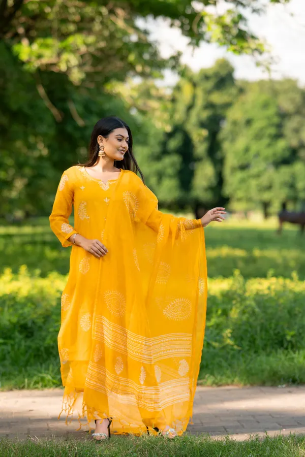 Yellow_Handblock_Kota_Doriya_Set_For_Women