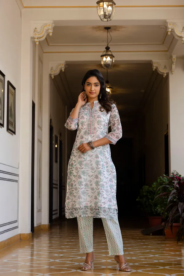 White_Handblock_Kota_Doriya_Set_For_Women