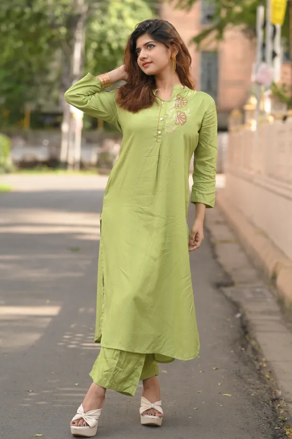 Parrot_Green_Crystal_Silk_Cords_For_Women