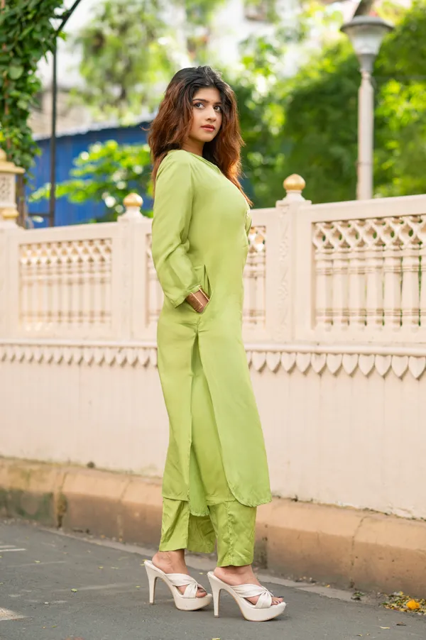 Parrot_Green_Crystal_Silk_Cords_For_Women