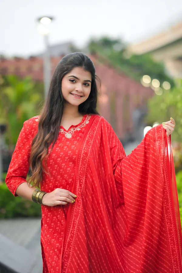 Red_Kurta_Pajama_Dupatta_For_Women