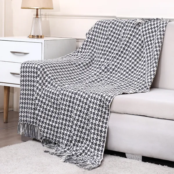 Soft_Cotton_Grey_Sofa_Throw_For__Any_Living_Space