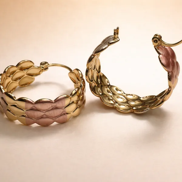 Gold_Textured_Leaf_Hoop_Ears_Anti_Tarnish_Earring_For_Women